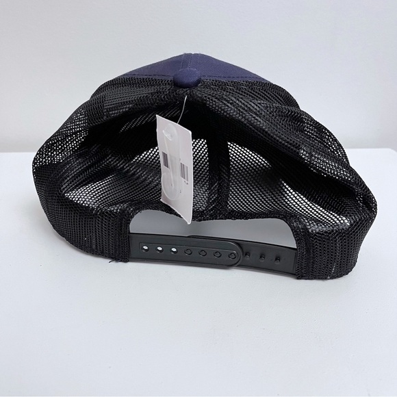 Cabela’s Men’s Navy Blue Mesh Snapback Trucker Hat NWT - Picture 6 of 9